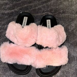 Women’s Steve Madden slides size 9. Black & Pink